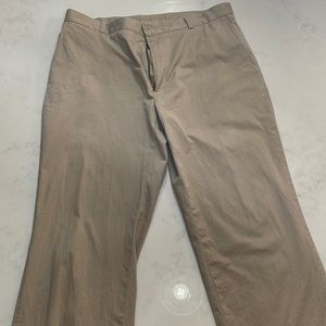 Men’s Southern Tide Khakis 38x34 - Great Condition
